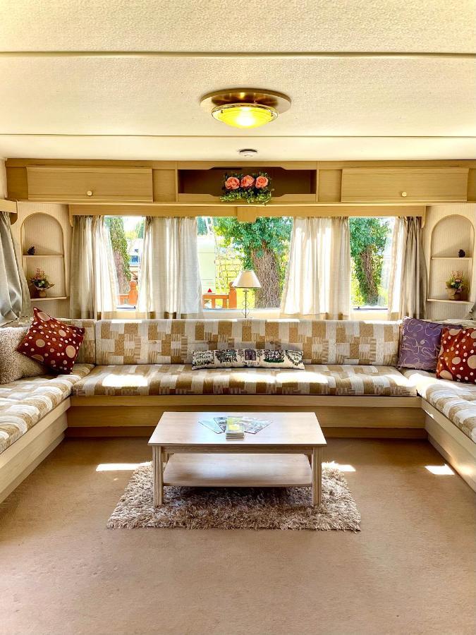 Poplar Lodge Log Caravan Kirkby on Bain Екстериор снимка