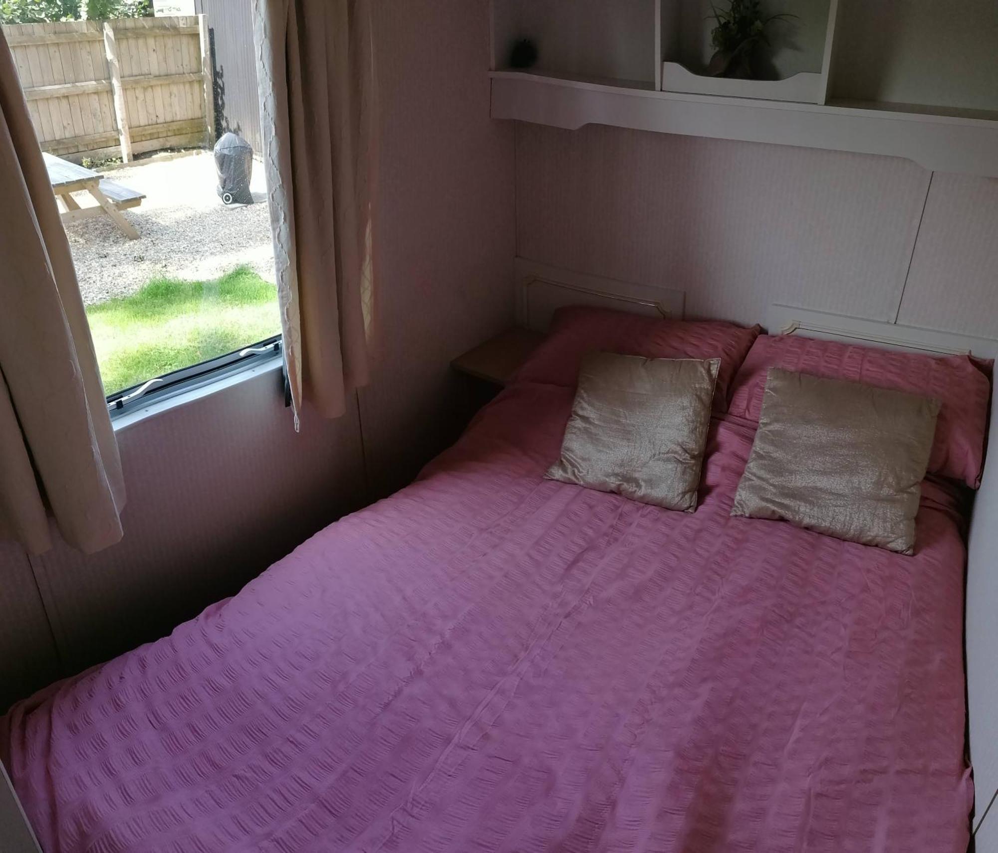 Poplar Lodge Log Caravan Kirkby on Bain Екстериор снимка